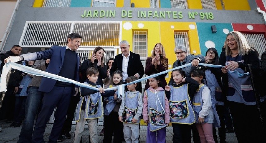 FUERTE CRUCE POR LA EDUCACI&Oacute;N: Kicillof inaugur&oacute; un jard&iacute;n, cuestion&oacute; a Milei y denunci&oacute; recortes en escuelas