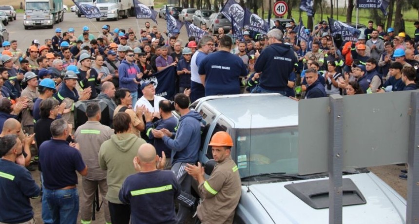FUERTE PARO ACEITERO Y ALERTA ECON&Oacute;MICA: el conflicto salarial amenaza con frenar un sector clave