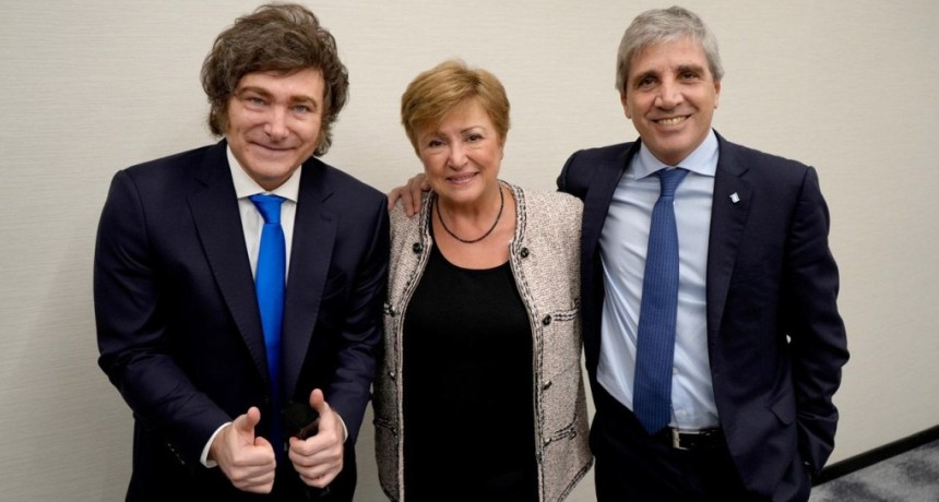 FUERTE PRESI&Oacute;N DEL FMI: reclaman m&aacute;s Ganancias, cambios en jubilaciones y ajuste para monotributistas