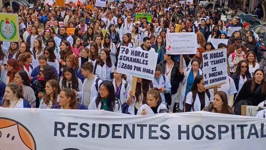Explota la bronca en el Garrahan: denuncian ajuste salvaje y preparan paros en pleno colapso del sistema de salud