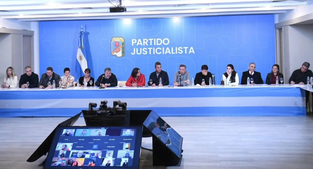 Con la consigna “Argentina con Cristina”, el PJ lanza una etapa de resistencia y convoca a movilizarse a Comodoro Py