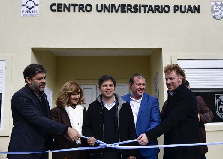 Kicillof desembarcó en Puan con educación, patrulleros y escrituras: “Esto también es libertad”