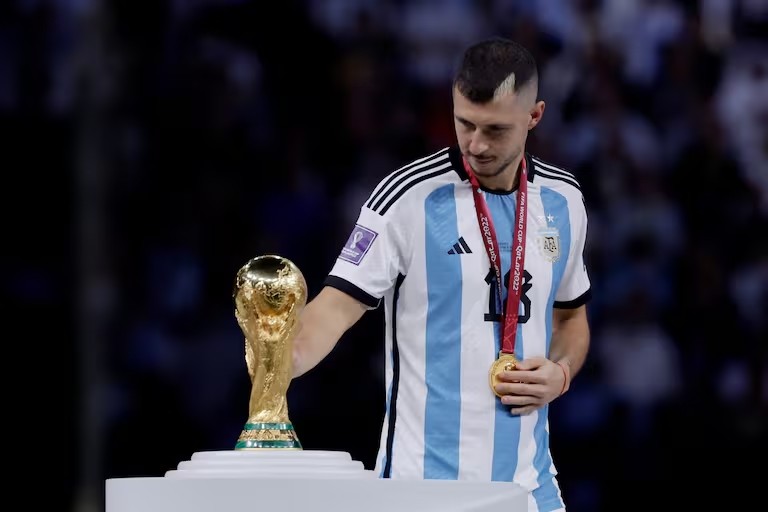 SCALONI YA TIENE FAVORITO: Guido Rodr&iacute;guez es el gran candidato para reemplazar a Balerdi en el Mundial