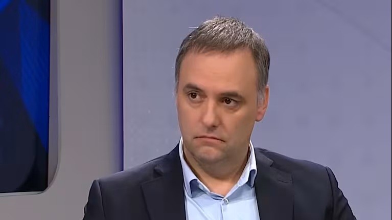 DE LA ANTICASTA A LOS MILLONES: la declaraci&oacute;n patrimonial de Adorni abre nuevos interrogantes