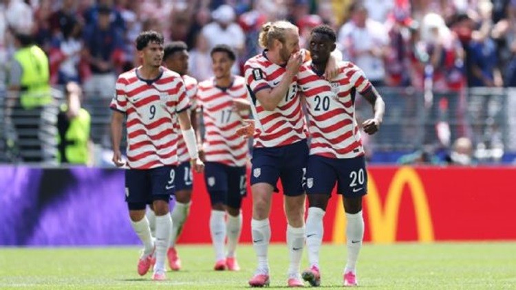 &iexcl;IMPARABLE! Estados Unidos venci&oacute; a Australia, convenci&oacute; otra vez y ya est&aacute; en dieciseisavos del Mundial 2026