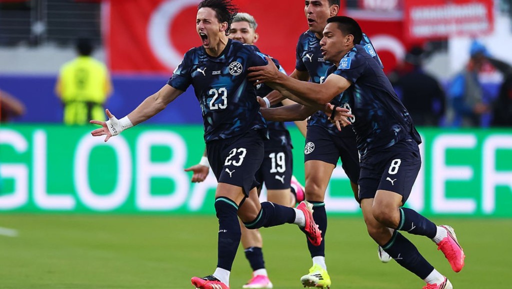 &iexcl;HEROICO TRIUNFO! Paraguay resisti&oacute; con diez, elimin&oacute; a Turqu&iacute;a y sigue so&ntilde;ando en el Mundial 2026