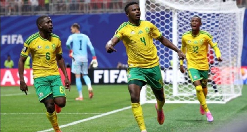 &iexcl;DRAMA SOBRE EL FINAL! Rep&uacute;blica Checa lo ten&iacute;a ganado, pero un penal salv&oacute; a Sud&aacute;frica y dej&oacute; el grupo al rojo vivo