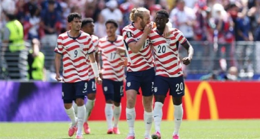 &iexcl;IMPARABLE! Estados Unidos venci&oacute; a Australia, convenci&oacute; otra vez y ya est&aacute; en dieciseisavos del Mundial 2026