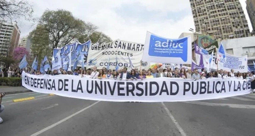 NUEVO REV&Eacute;S PARA MILEI: la Corte dej&oacute; firme el financiamiento universitario y el Gobierno deber&aacute; actualizar salarios y becas