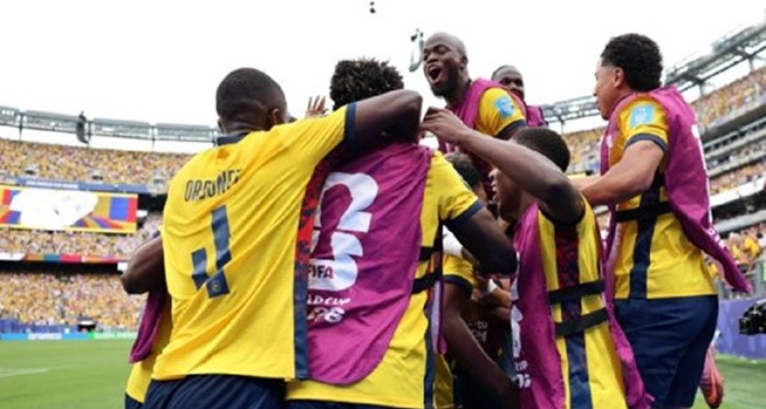 HAZA&Ntilde;A DE ECUADOR: remont&oacute; un partidazo ante Alemania y se meti&oacute; en los dieciseisavos del Mundial