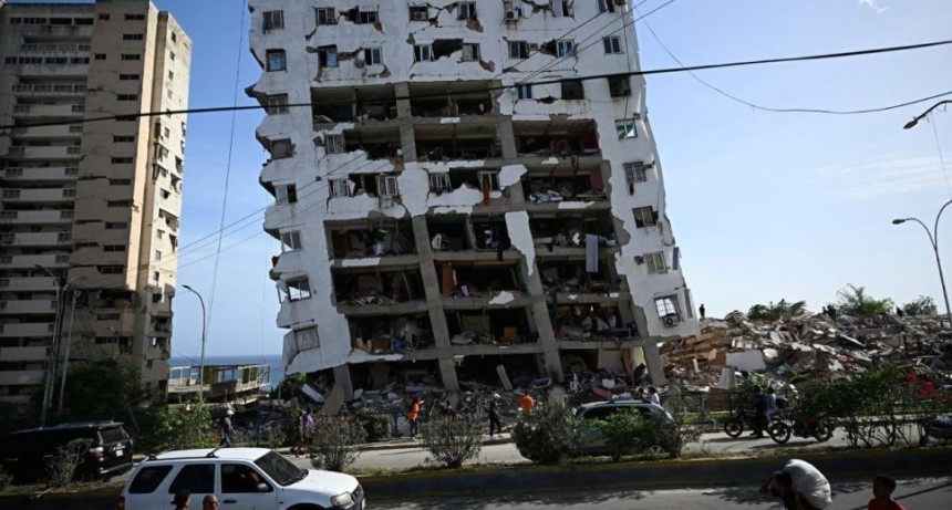 DEVASTACI&Oacute;N SIN PRECEDENTES EN VENEZUELA: los terremotos ya dejaron 920 muertos y miles de desaparecidos