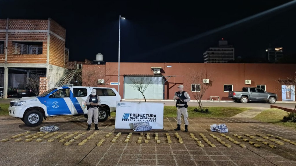 Prefectura incautó más de 200 kilos de marihuana valuados en $700 millones 