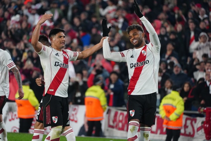 River le bajó el copete al campeón: goleó a Platense y se ilusiona con el Clausura