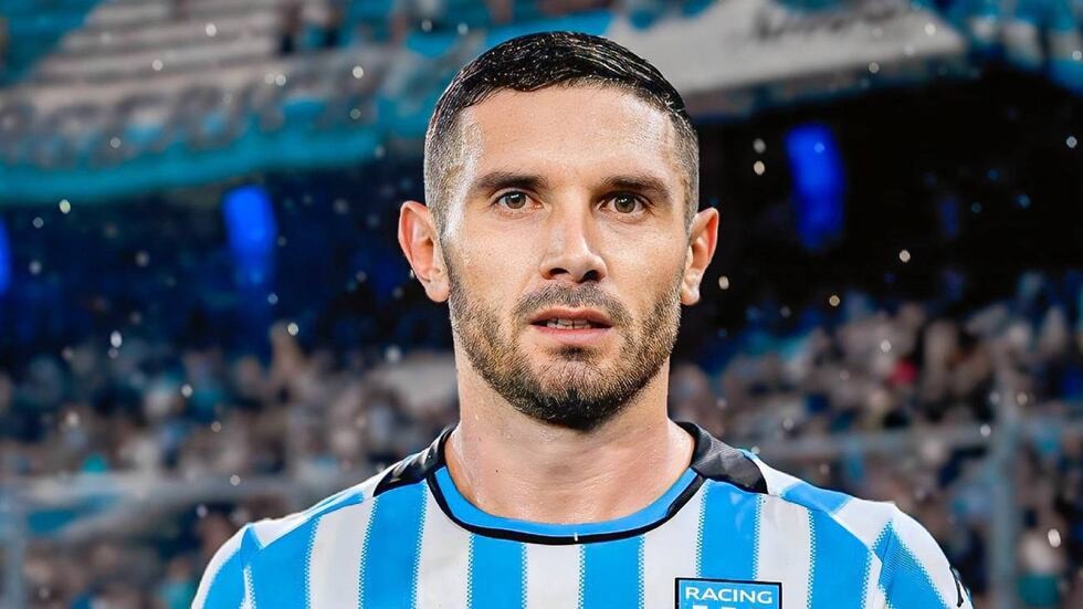 Maravilla eterna”: Adrián Martínez renovó con Racing y tendrá la cláusula más alta de la historia del fútbol argentino