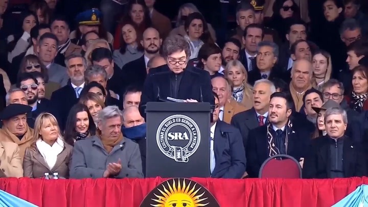 Milei en modo guerra total: promesas con tijera, vetos explosivos y enemigos por todos lados en La Rural