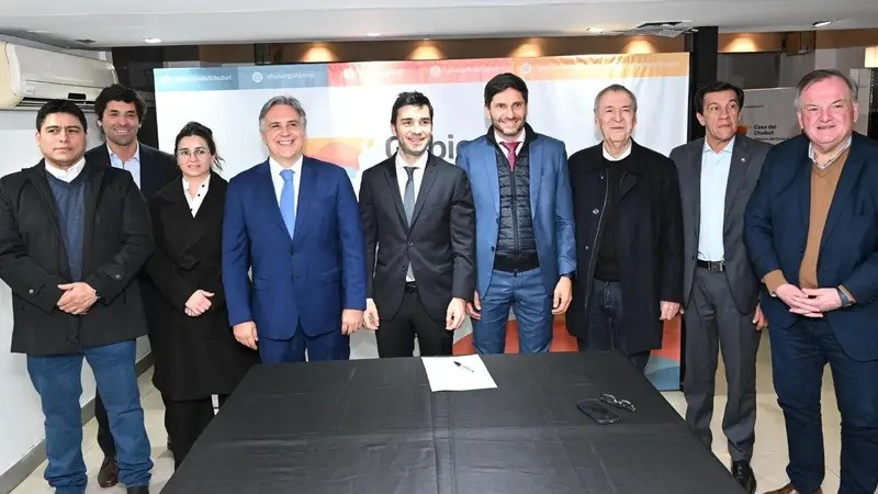 Rebelión en las provincias: cinco gobernadores lanzan un frente opositor y complican al Gobierno en el Congreso
