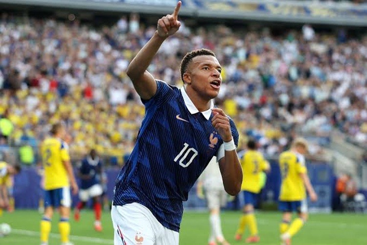 FRANCIA METE MIEDO: aplast&oacute; a Suecia con un Mbapp&eacute; imparable y avanz&oacute; en el Mundial