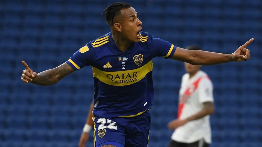 BOCA APUESTA POR UN REGRESO POL&Eacute;MICO: Sebasti&aacute;n Villa vuelve al club y firmar&iacute;a por cuatro a&ntilde;os