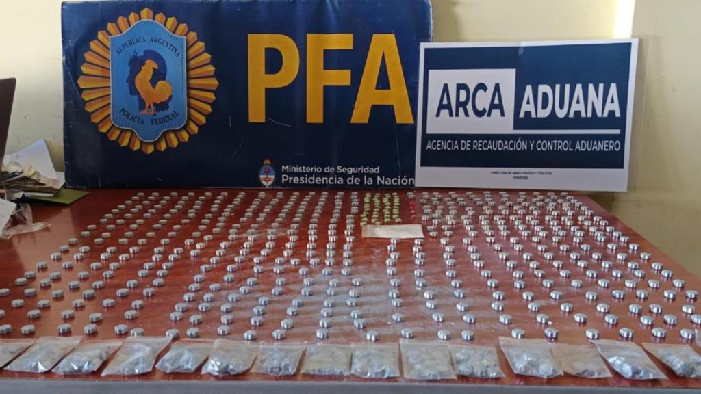 GOLPE A UNA RED INTERNACIONAL DE DROGAS SINT&Eacute;TICAS Y LAVADO: dos detenidos en el AMBA