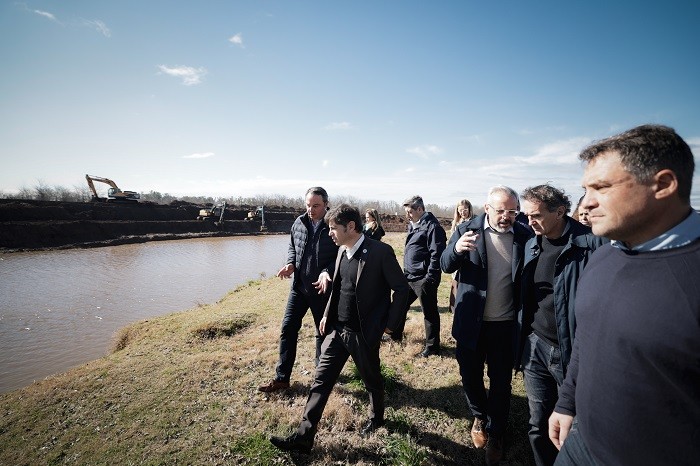 OBRA CLAVE CONTRA LAS INUNDACIONES: Kicillof supervis&oacute; los avances en el R&iacute;o Areco y destac&oacute; la inversi&oacute;n millonaria