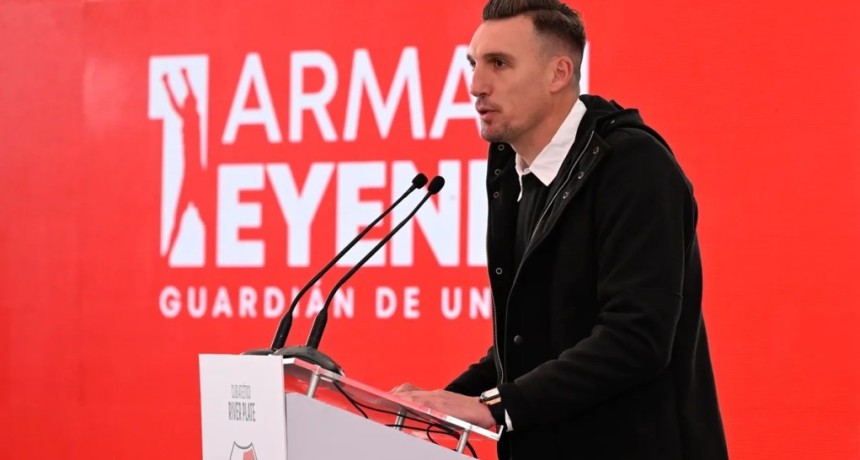 ARMANI SE QUEBR&Oacute; EN SU DESPEDIDA DE RIVER: &ldquo;Gracias por permitirme vivir el sue&ntilde;o m&aacute;s grande de mi vida&rdquo;