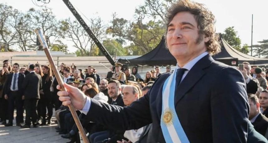 ENCUESTAS ENCIENDEN ALARMAS PARA MILEI: crece la imagen negativa y el rechazo complica el 2027