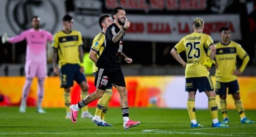 PAPEL&Oacute;N EN EL DEBUT: Boca fue goleado por Riestra y arranc&oacute; el Clausura con una dura derrota