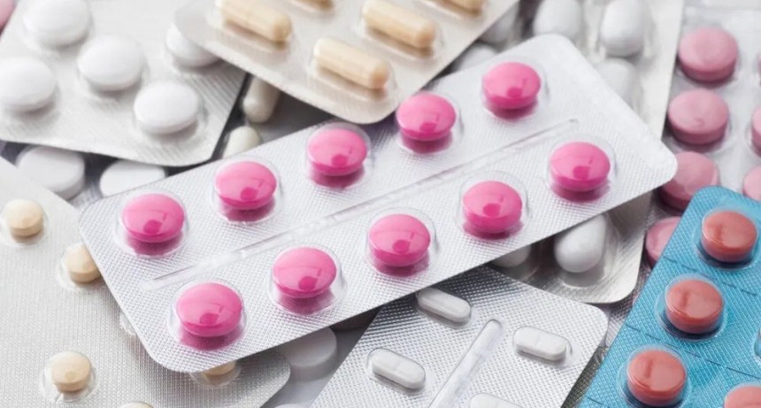 CAMBIO CLAVE EN FARMACIAS: ANMAT habilit&oacute; la venta libre de 10 grupos de medicamentos y perder&aacute;n cobertura