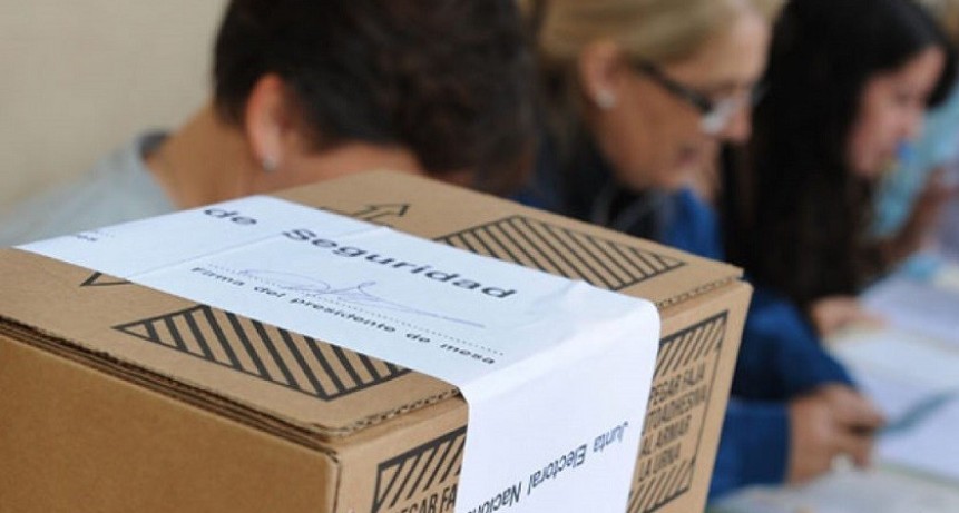 RUMBO A 2027: la econom&iacute;a y las internas pol&iacute;ticas complican el camino electoral de Milei