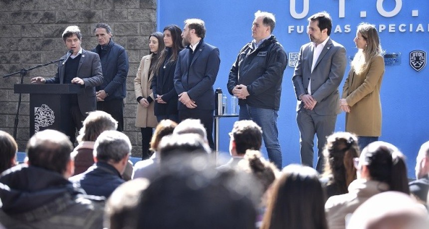 M&Aacute;S SEGURIDAD EN LOMAS DE ZAMORA: Kicillof inaugur&oacute; una base de la UTOI y sum&oacute; ambulancias de alta complejidad