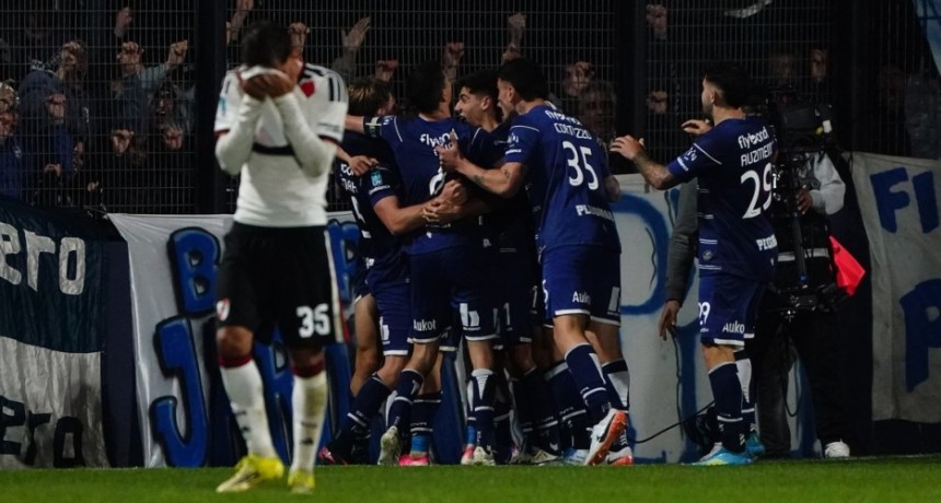 DRAM&Aacute;TICA NOCHE PARA RIVER: perdi&oacute; con Gimnasia y la crisis ya golpea fuerte al ciclo de Coudet