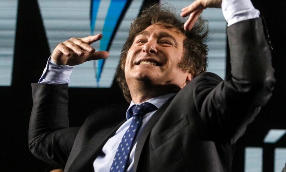 Milei vetó las leyes para jubilados y personas con discapacidad y desató una nueva ola de indignación
