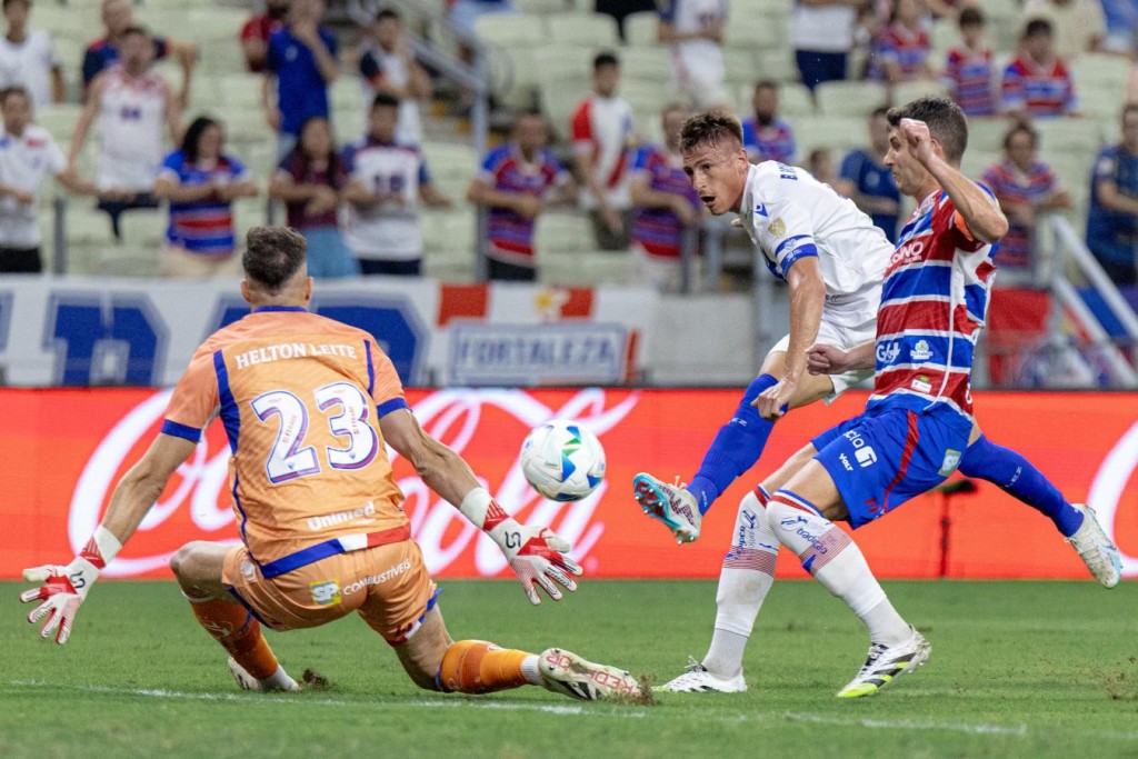Vélez saca un empate vital en Brasil ante Fortaleza