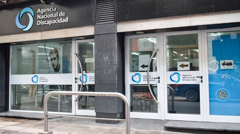 Escándalo en la ANDIS: Spagnuolo fuera y suena la alarma por coimas