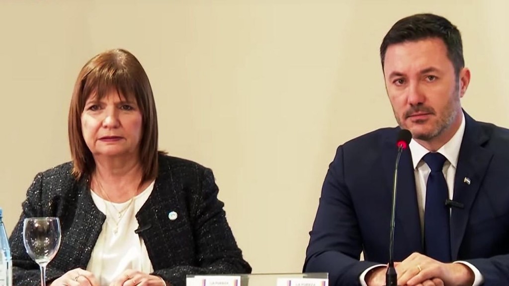 Bullrich y Petri acorralados: revelan contratos por miles de millones con la droguería de las coimas