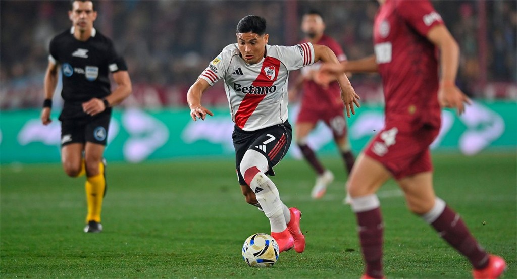 A River se lo empató Lanús en La Fortaleza en el cierre del partido
