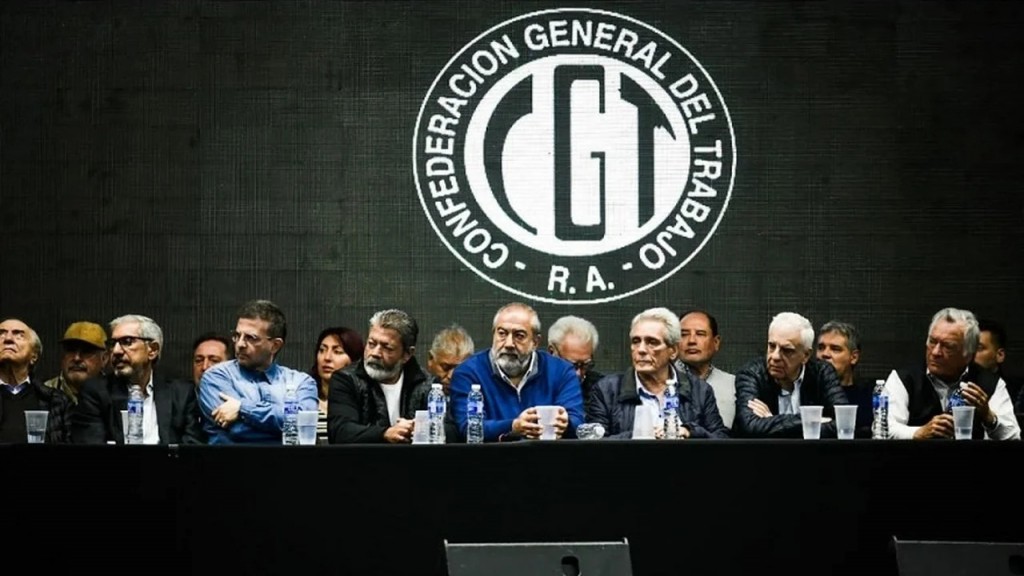 La CGT se prepara para un nuevo triunvirato en medio de tensiones y escándalos