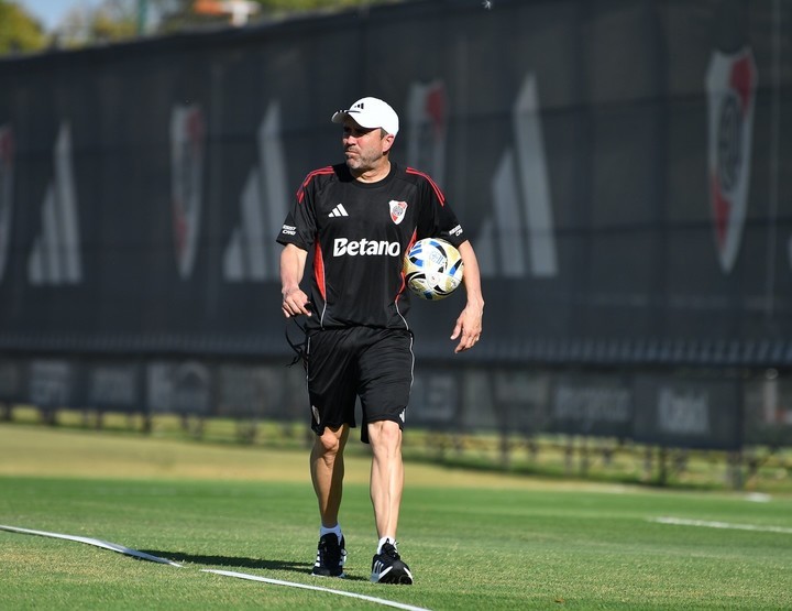 &iexcl;RIVER CAMBIA EL CHIP! Coudet rearma el equipo y viaja a Colombia por la Sudamericana