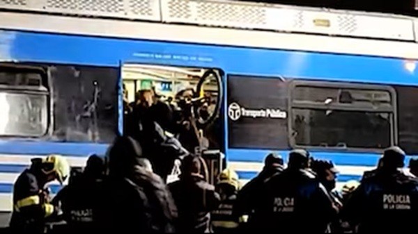 Sarmiento: una mujer fue arrollada por un tren y el servicio qued&oacute; restringido