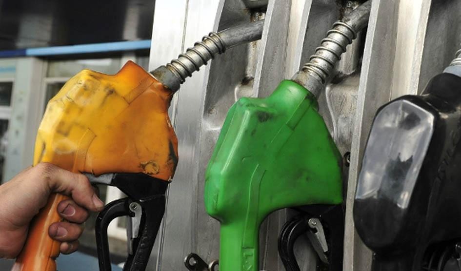 SE HUNDI&Oacute; EL CONSUMO: las ventas de combustible cayeron 6,4% en julio y marcaron un r&eacute;cord negativo