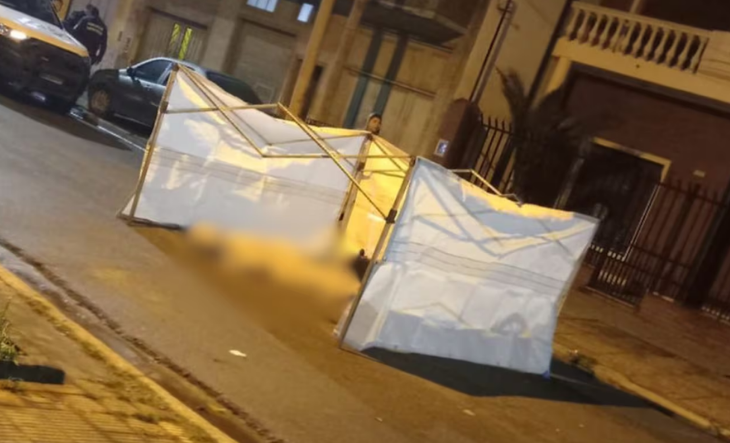 ESPERABA EL COLECTIVO Y TERMIN&Oacute; A LOS TIROS: un polic&iacute;a mat&oacute; a un ladr&oacute;n en La Matanza