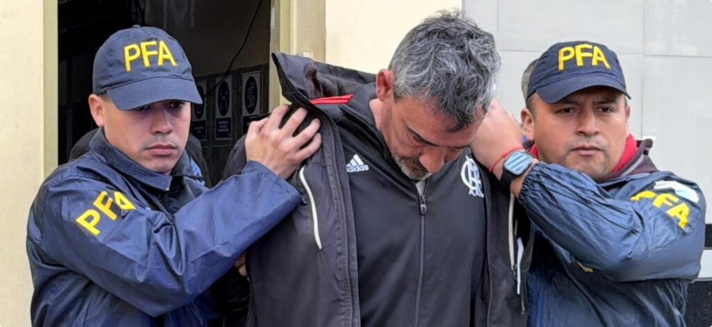 CAE &ldquo;BEBOTE&rdquo; &Aacute;LVAREZ: lo detuvieron por una causa que investiga tr&aacute;fico internacional de drogas