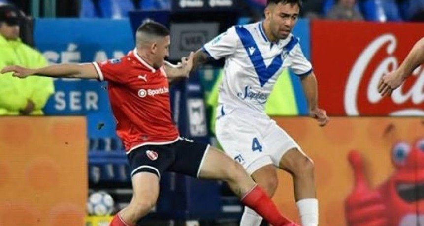 EXPLOSI&Oacute;N JUVENIL EN LINIERS: V&eacute;lez venci&oacute; a Independiente y sigue imparable en el Clausura