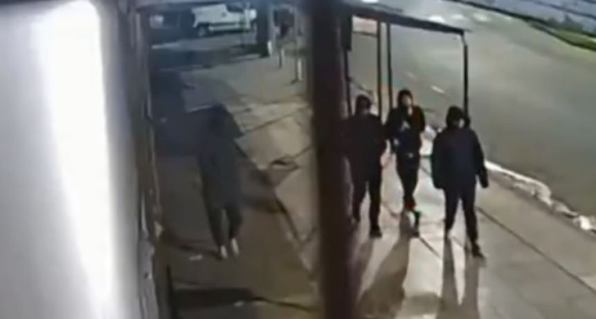 TERROR EN CIUDAD EVITA: balearon en el pecho a un joven durante un intento de robo