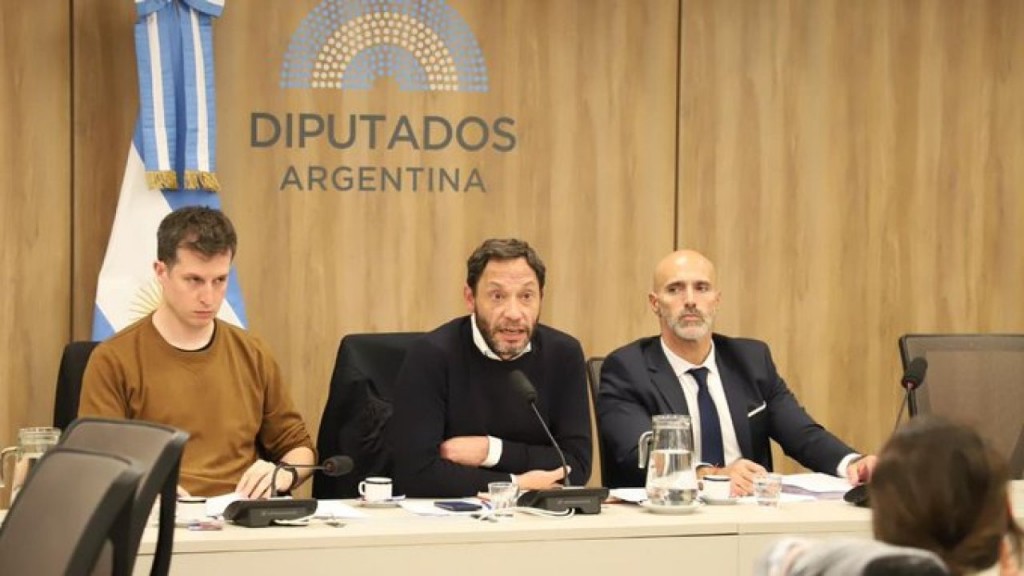 Criptogate: el Congreso cita a Karina Milei y podría intervenir la Justicia