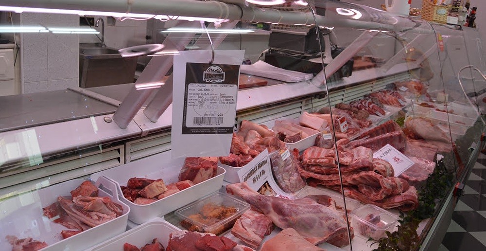 CAE EL CONSUMO DE CARNE: el mercado interno ya perdi&oacute; m&aacute;s de 175.000 toneladas en 2026