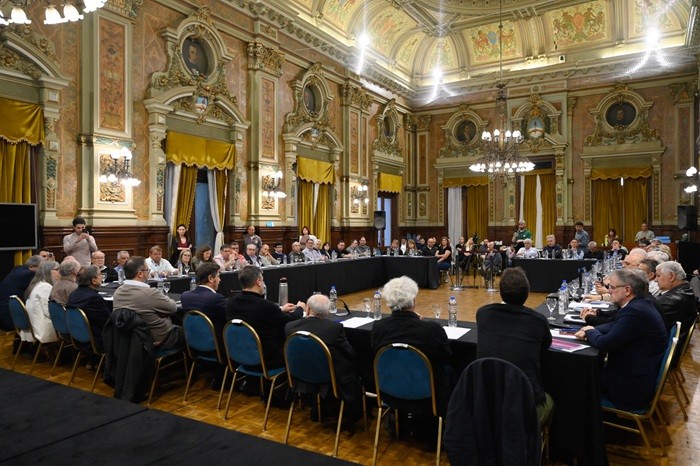 &iexcl;ALERTA POR EL FUTURO NUCLEAR! Kicillof cuestion&oacute; al Gobierno y advirti&oacute; por la privatizaci&oacute;n del sector