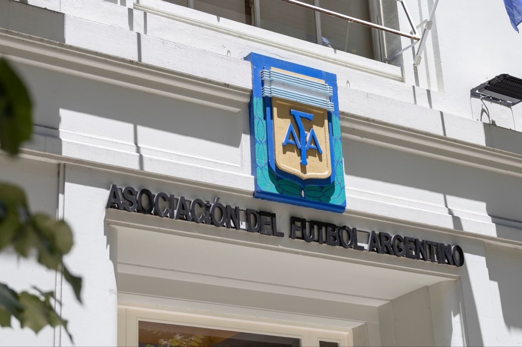 &iexcl;CAMBIA EL F&Uacute;TBOL ARGENTINO EN 2027! Alargue, semifinales en cancha neutral y una nueva copa