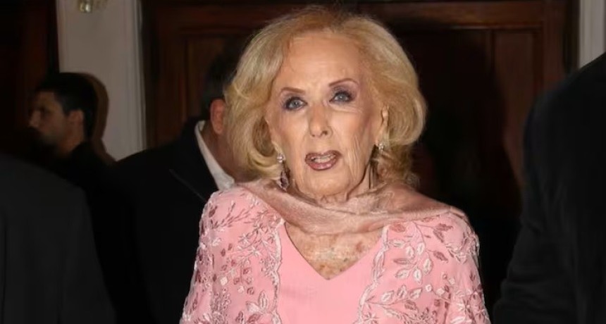 &iexcl;MIRTHA LEGRAND SIGUE INTERNADA! C&oacute;mo evoluciona y qu&eacute; se sabe sobre su estado de salud