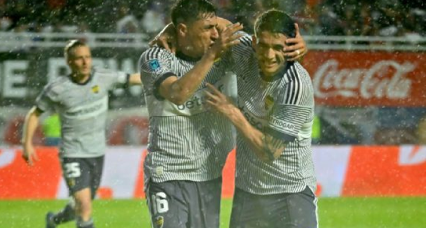 &iexcl;BOCA SE QUED&Oacute; CON EL CL&Aacute;SICO! El Xeneize domin&oacute; a San Lorenzo y gan&oacute; 2-0 bajo la lluvia